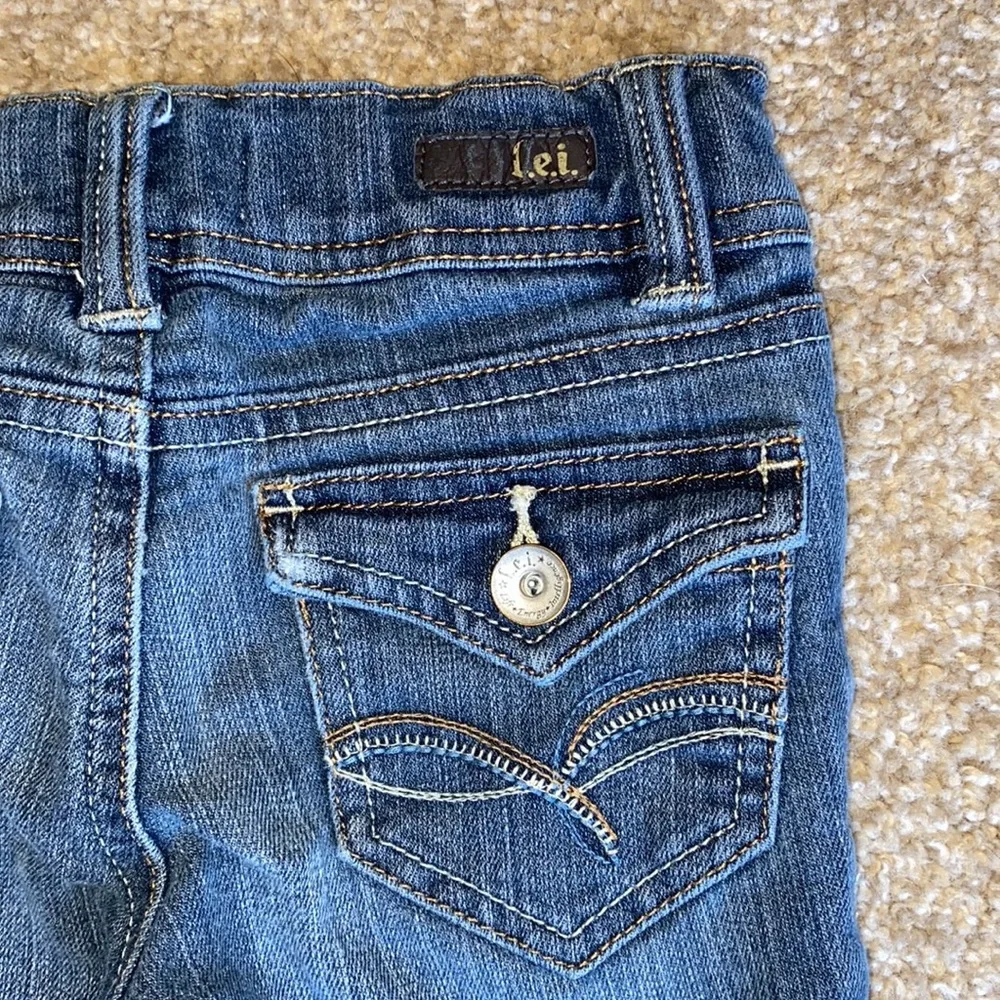 L.e.i. Chelsea Lowrise Boot Jeans - Picture 4 of 14